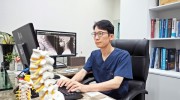 [교수신문][메디톡] 목보다 손이 먼저 이상하…